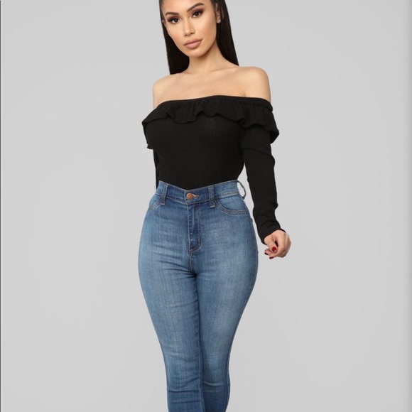 Off shoulder top - Picture 2 of 5